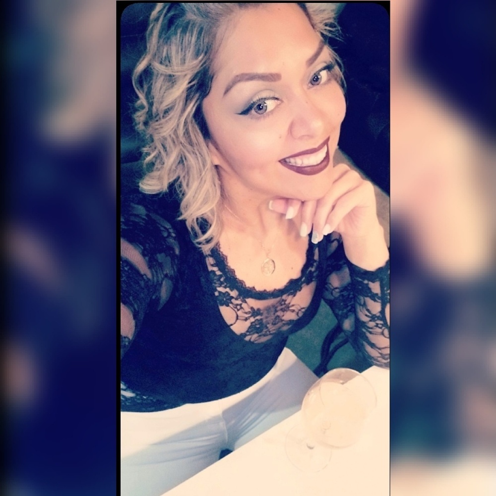 Meet your Posher, Reyna